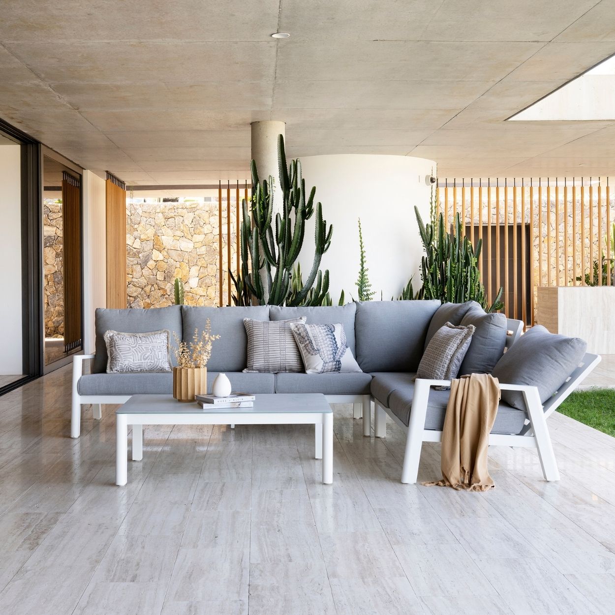 Trend Corner Lounge